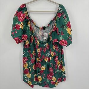 Torrid Top Womens 5X Green Floral Smocked Poplin Short Sleeve Peasant Blouse
